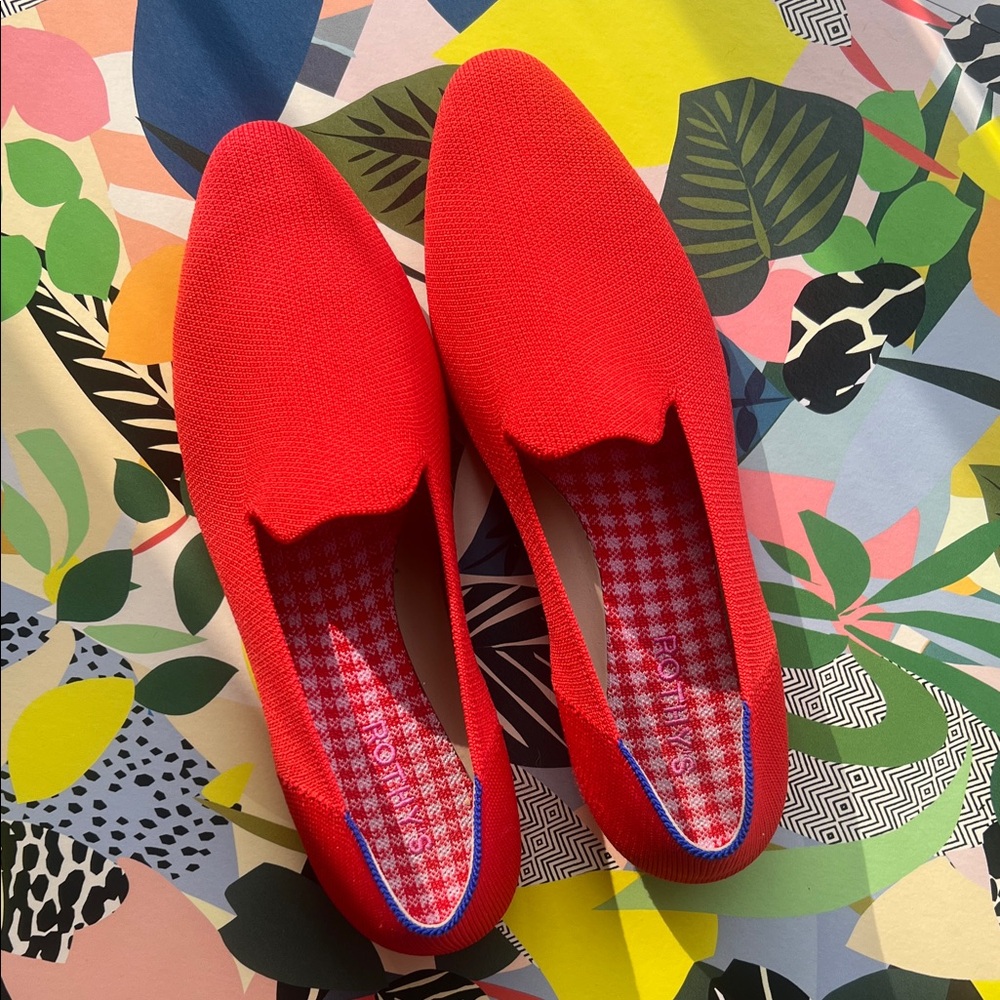 NEW Rothy’s Almond Loafer Bombshell Red Size 10